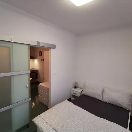 Goriska Apartment *